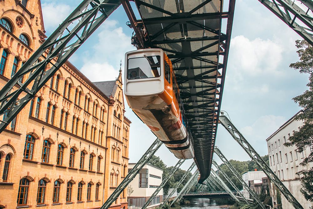 Schwebebahn  | Langerfelder Gärten - Neubau Wohnquartier für Familien in Wuppertal-Langerfeld